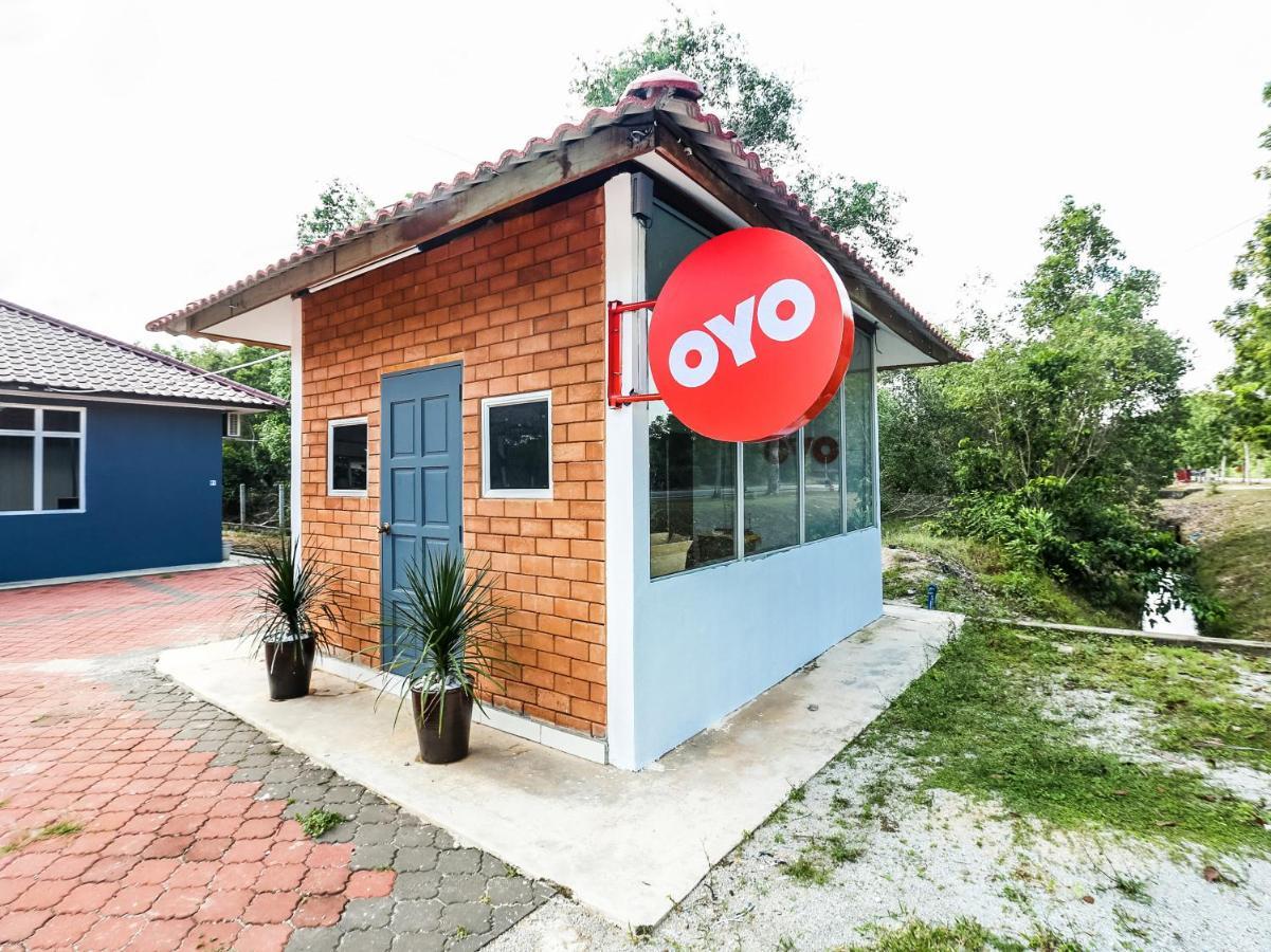 Oyo 89607 アロハ シャレー Kampung Raja エクステリア 写真