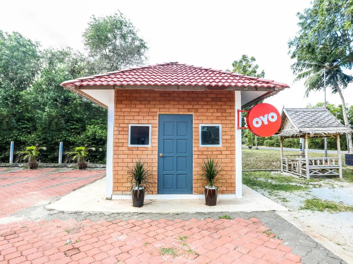 Oyo 89607 アロハ シャレー Kampung Raja エクステリア 写真